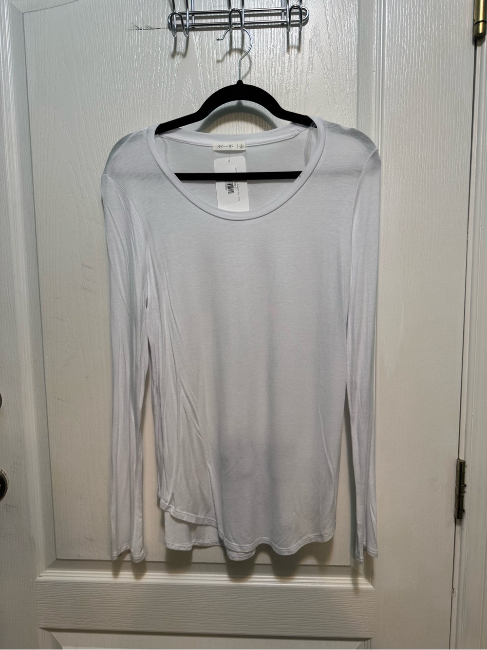 Active USA Women's Long Sleeve Crewneck Top - White